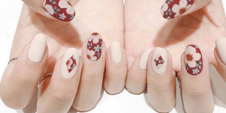 Phải có kinh nghiệm mới cho ra được mẫu nail ưng ý