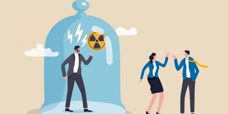 Red Flag trong công việc được thể hiện qua những điều gì?