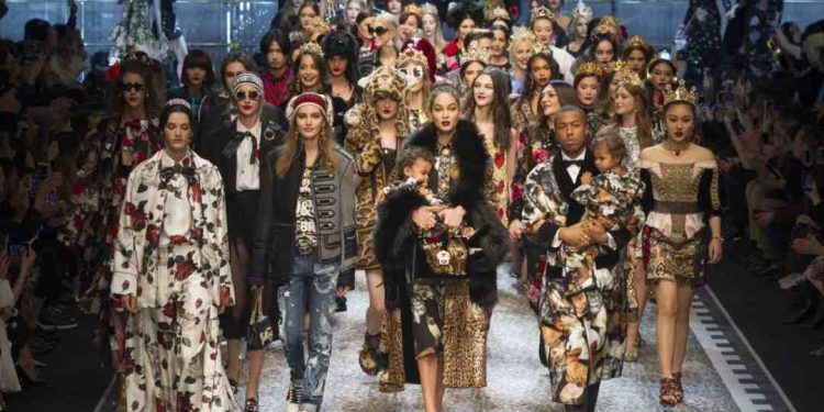 Đặc trưng của phong cách Dolce trong thiết kế trang phục